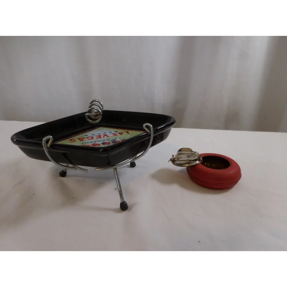 Vintage Ashtray Black Diamond Welcome to Fabulous Las Vegas + Round metal Ashtra